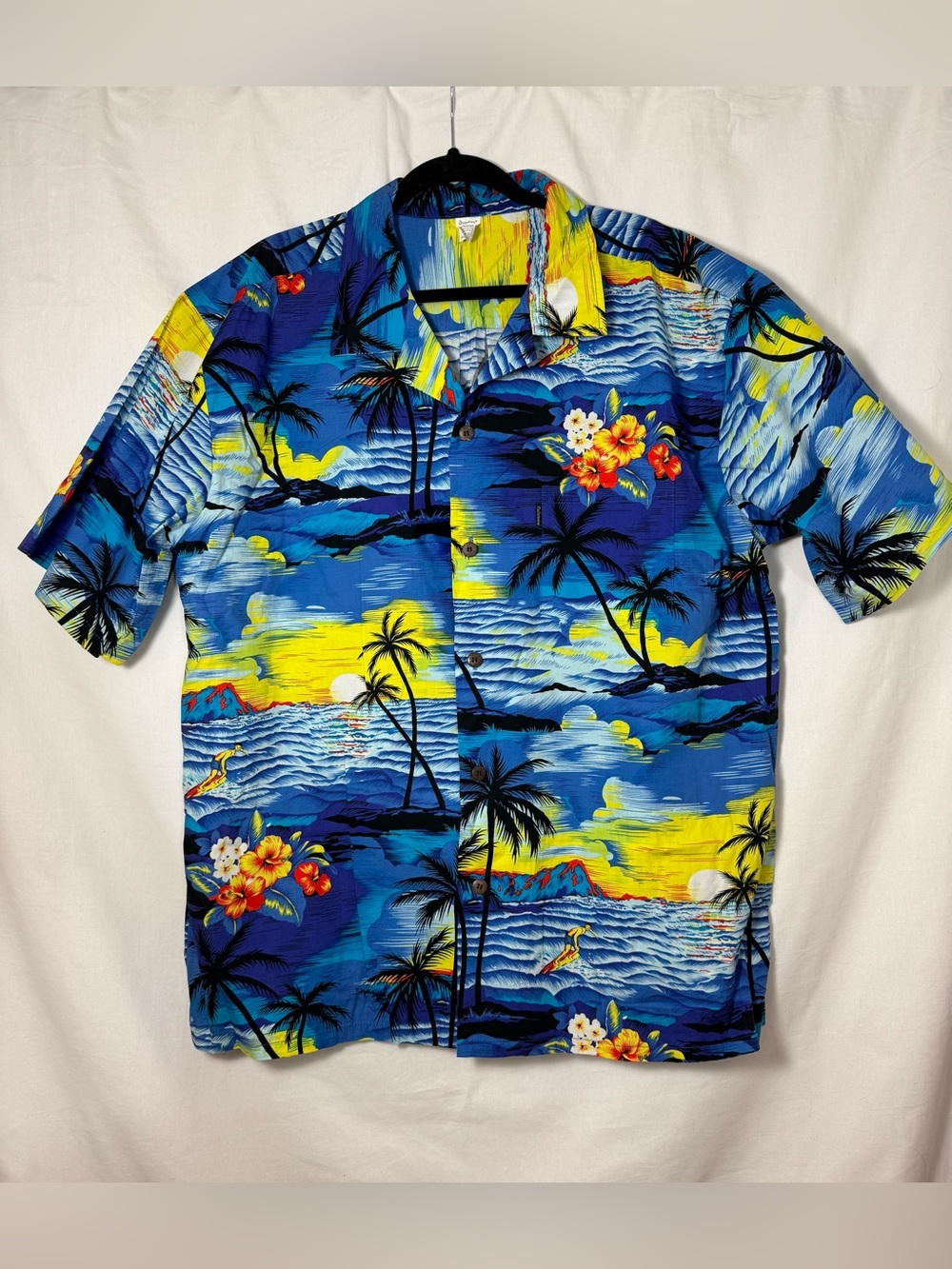 Men’s Hawaiian shirt